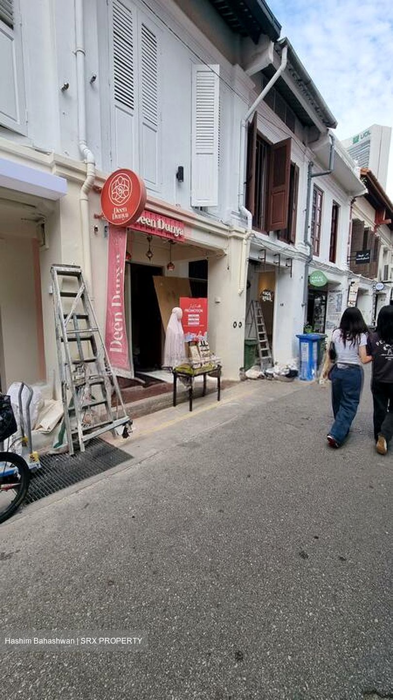 North Bridge Road (D7), Retail #498660961
